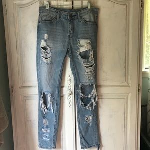 Distressed BDG boyfriend jeans